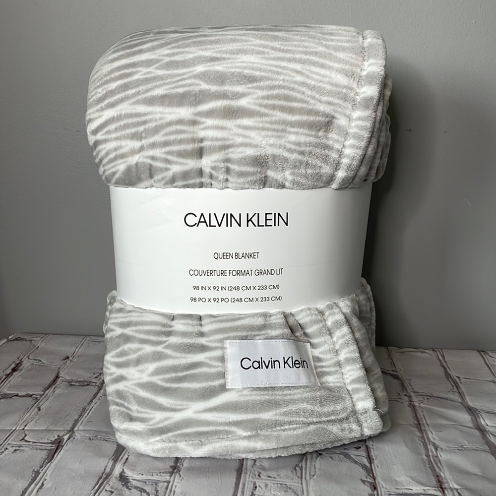 Calvin Klein Queen Sized Soft Fleece Blanket